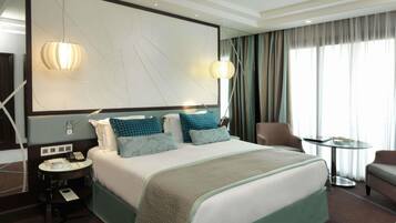 Quarto superluxo, 1 cama King, sacada | Roupas de cama de algodão egípcio, roupas de cama premium