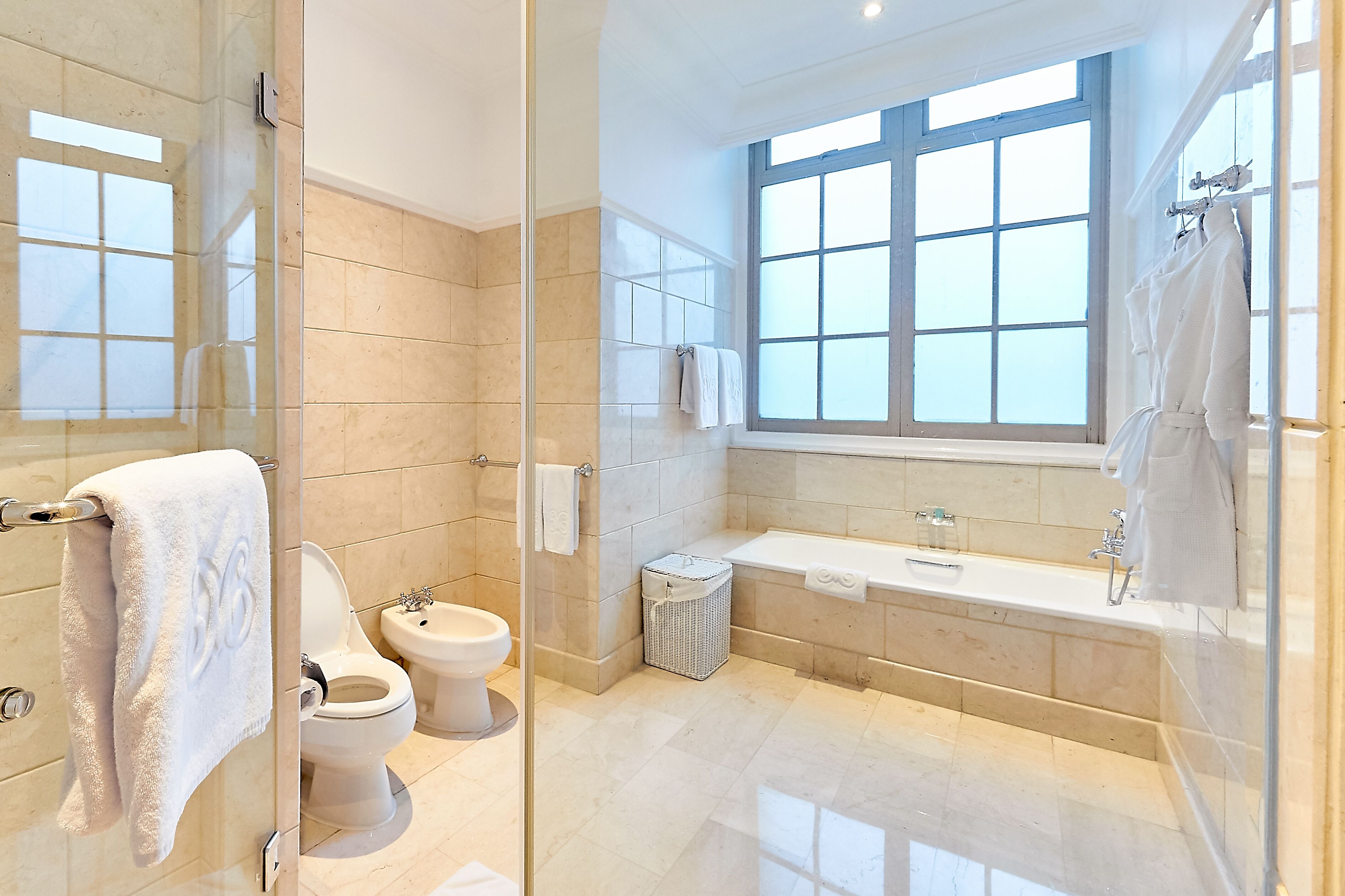 mahakam suite | extra beds