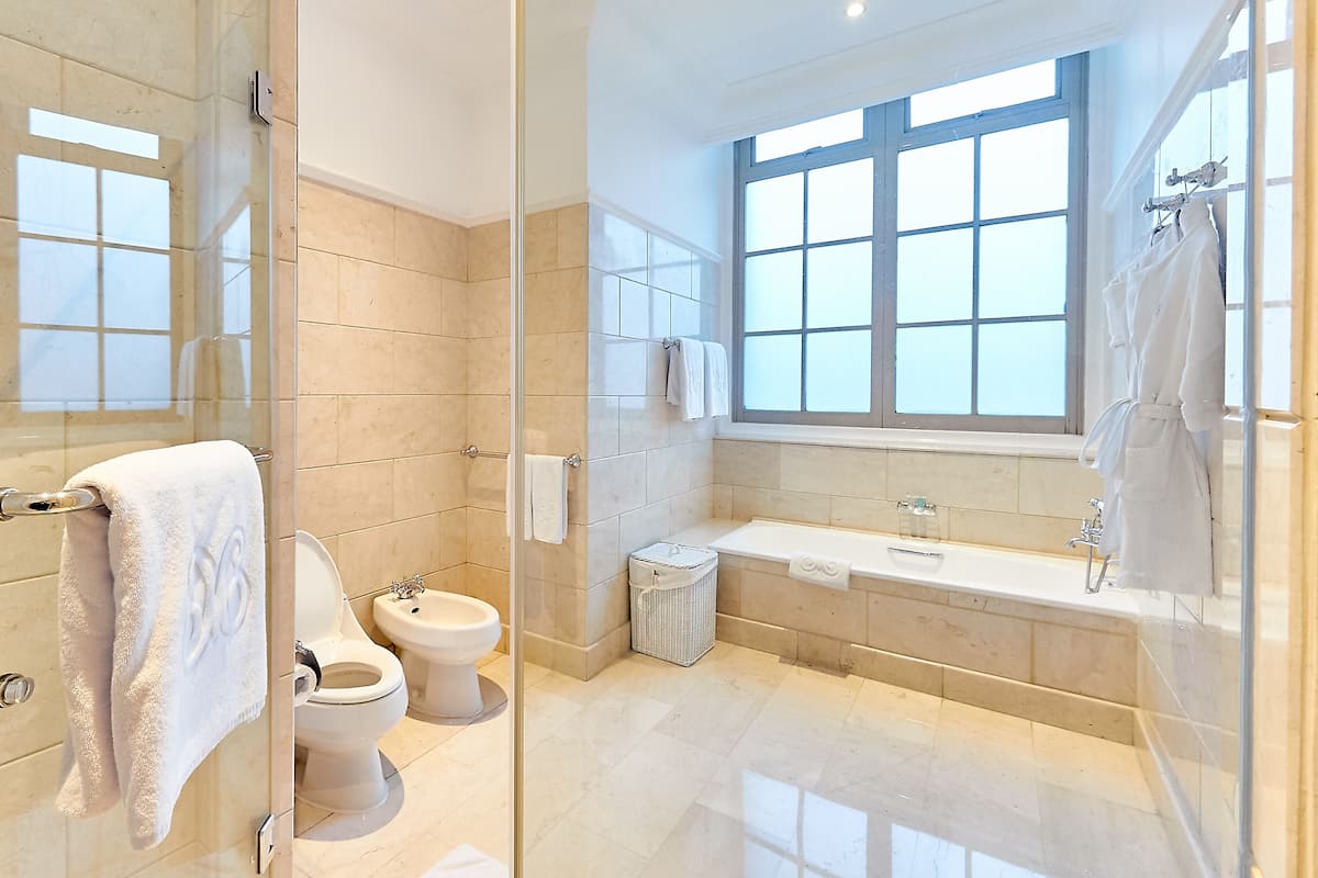 mahakam suite | extra beds