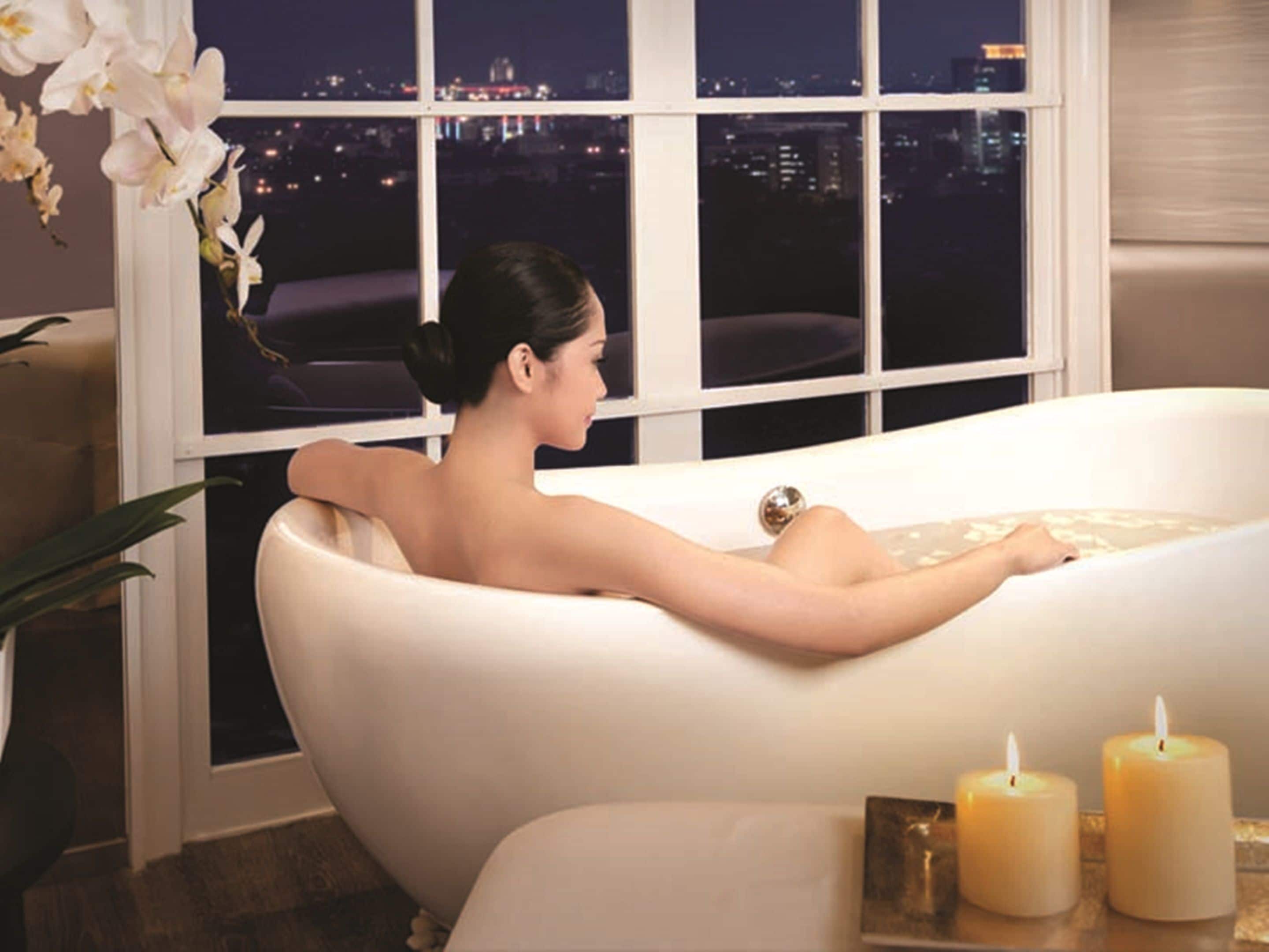 Couples treatment rooms, steam room