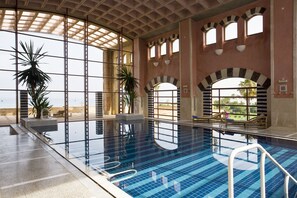 Indoor pool, outdoor pool - Marina Smir Hotel & Spa (Allyene)