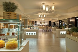 Kontinental frokost hver dag (EUR 35 per person)