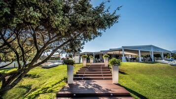 3 Restaurants, Frühstück, Mittagessen, Abendessen, internationale Küche