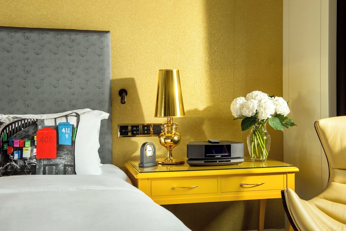 1 bedroom, premium bedding, down comforters, minibar