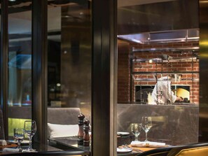 3 restaurants servant le déjeuner