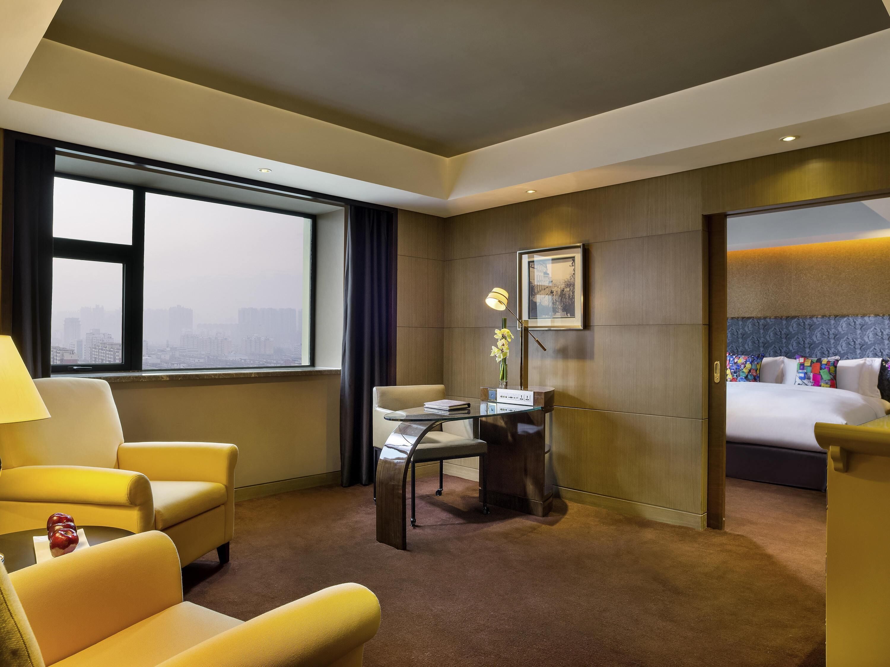 Junior Suite, 1 Bedroom | 1 bedroom, premium bedding, down comforters, minibar