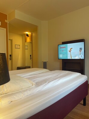 Good Morning Twin Room | Desk, blackout drapes, free WiFi, bed sheets - Good Morning Karlstad City (Karlstad)