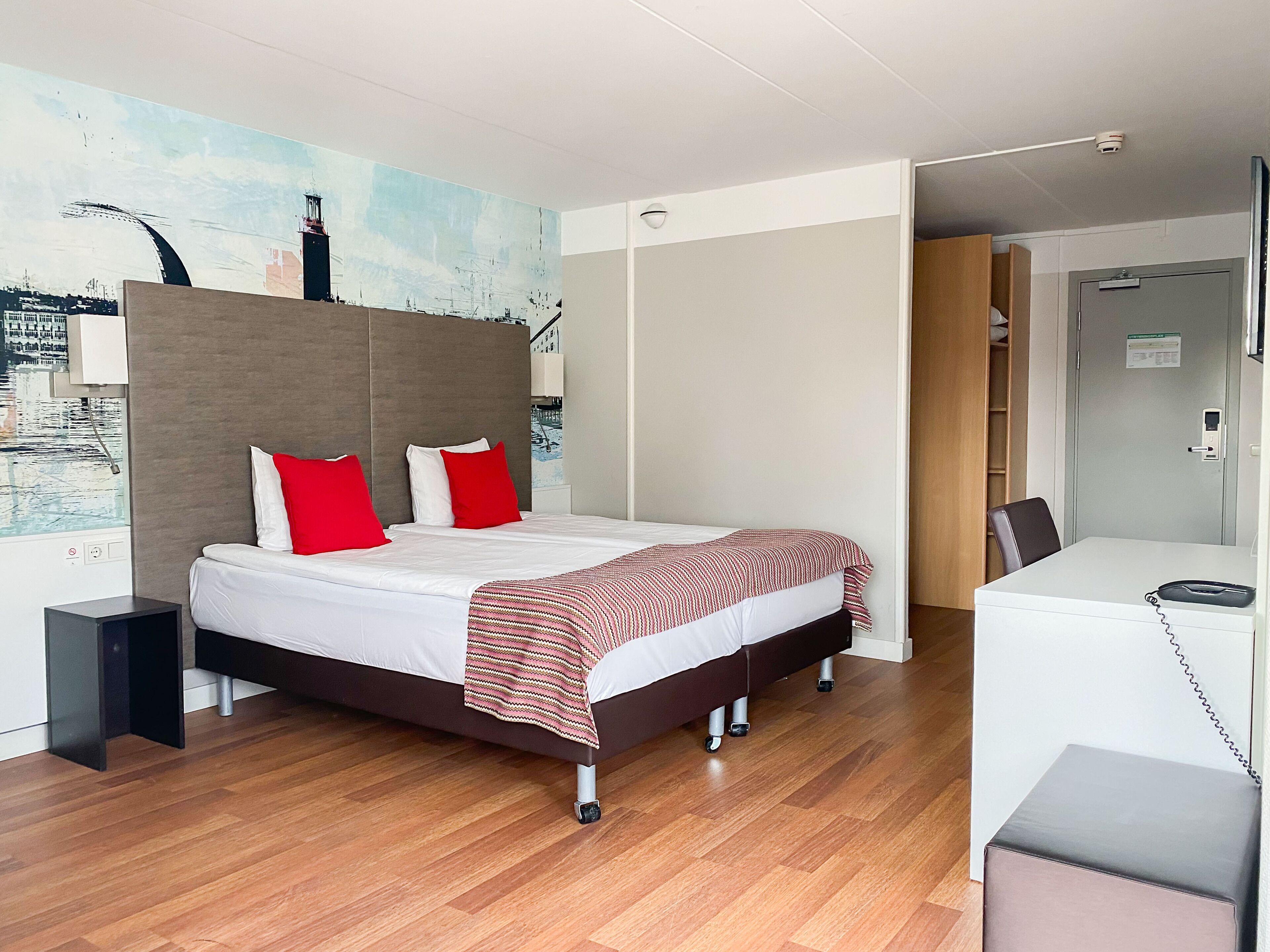 good morning twin room plus | 1 bedroom, desk, blackout curtains, bed sheets