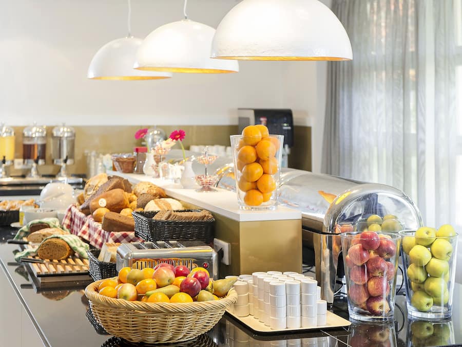 Daily buffet breakfast (SEK 125 per person)
