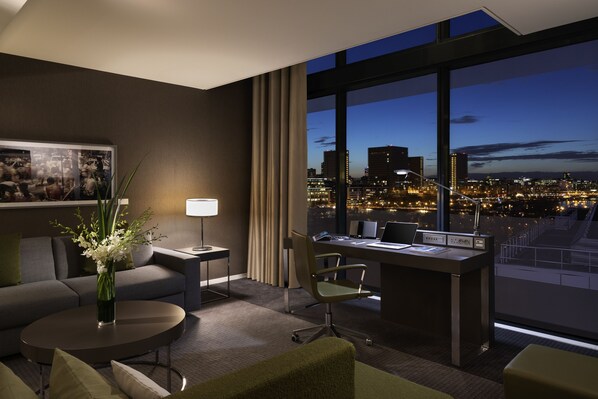 Suite, 1 Double Bed (Duplex) | 1 bedroom, hypo-allergenic bedding, pillowtop beds, in-room safe