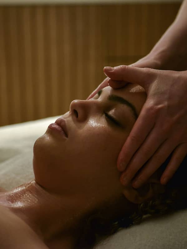 Couples treatment rooms, sauna, steam room, body treatments, body scrubs
