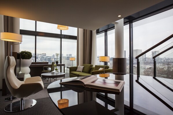 總統套房, 多張床 | 防敏寢具、特厚豪華床墊、房內夾萬、遮光窗簾/窗簾