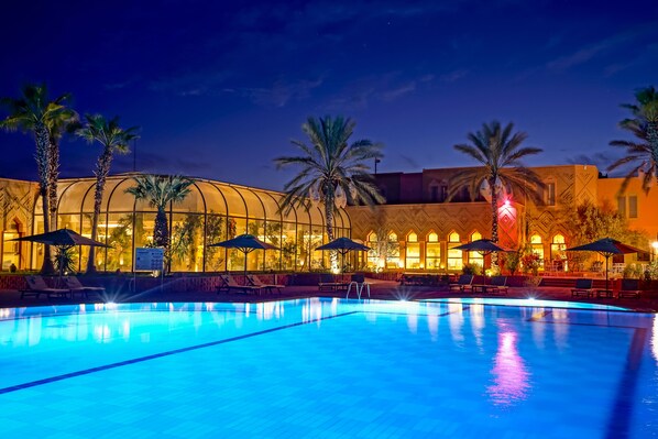 Indoor pool, outdoor pool, sun loungers