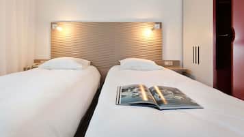 Ropa de cama de alta calidad, colchones Select Comfort y escritorio