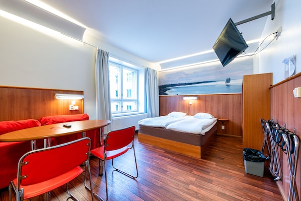 Verdunkelungsvorhänge, schallisolierte Zimmer, kostenloses WLAN
