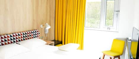 Standard Double Room, 1 Double Bed | Premium bedding, soundproofing, iron/ironing board, free WiFi