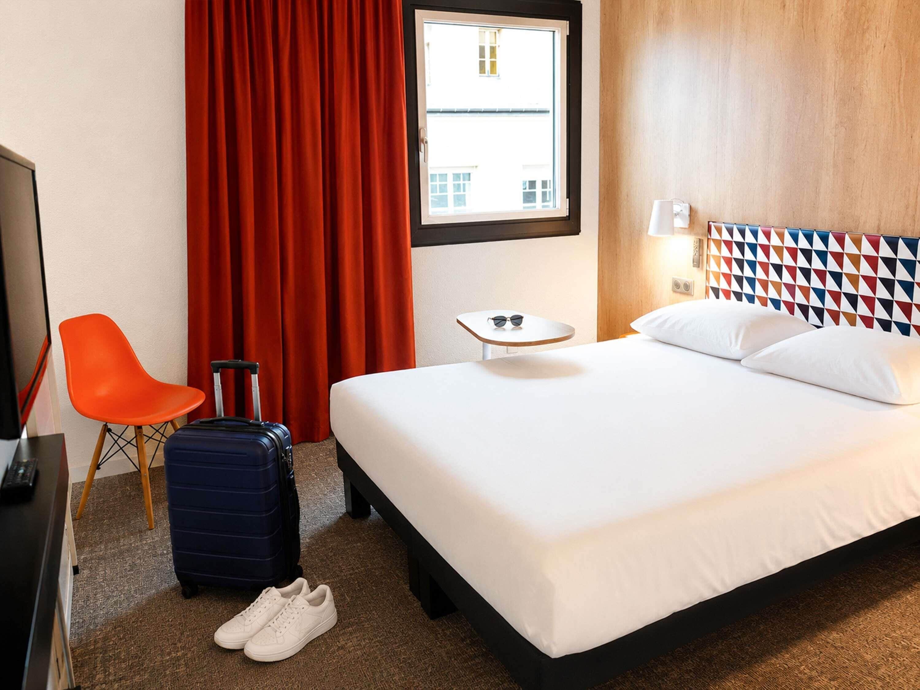 Standard-Suite, 2 Doppelbetten, Verbindungszimmer | Hochwertige Bettwaren, schallisolierte Zimmer, Bügeleisen/Bügelbrett