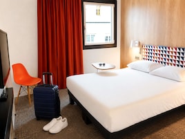 Standard Suite, 2 Double Beds, Connecting Rooms | Premium bedding, soundproofing, iron/ironing board, free WiFi