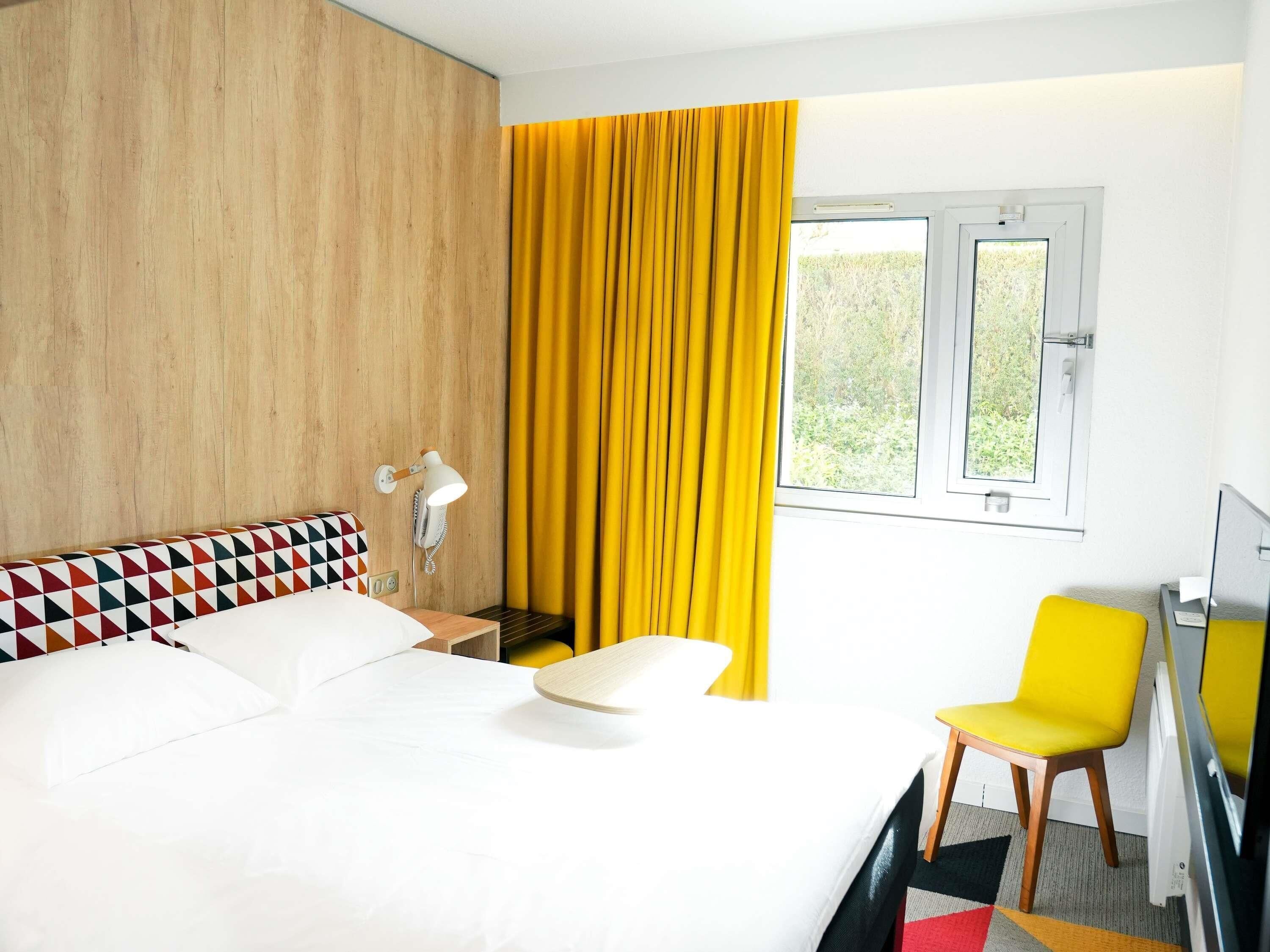 Standard Double Room, 1 Double Bed | Premium bedding, soundproofing, iron/ironing board, free WiFi