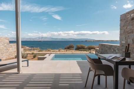 Vista a la playa o al mar. Poseidon of Paros