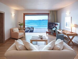 Suite, Private Pool | Premium bedding, down comforters, minibar, in-room safe