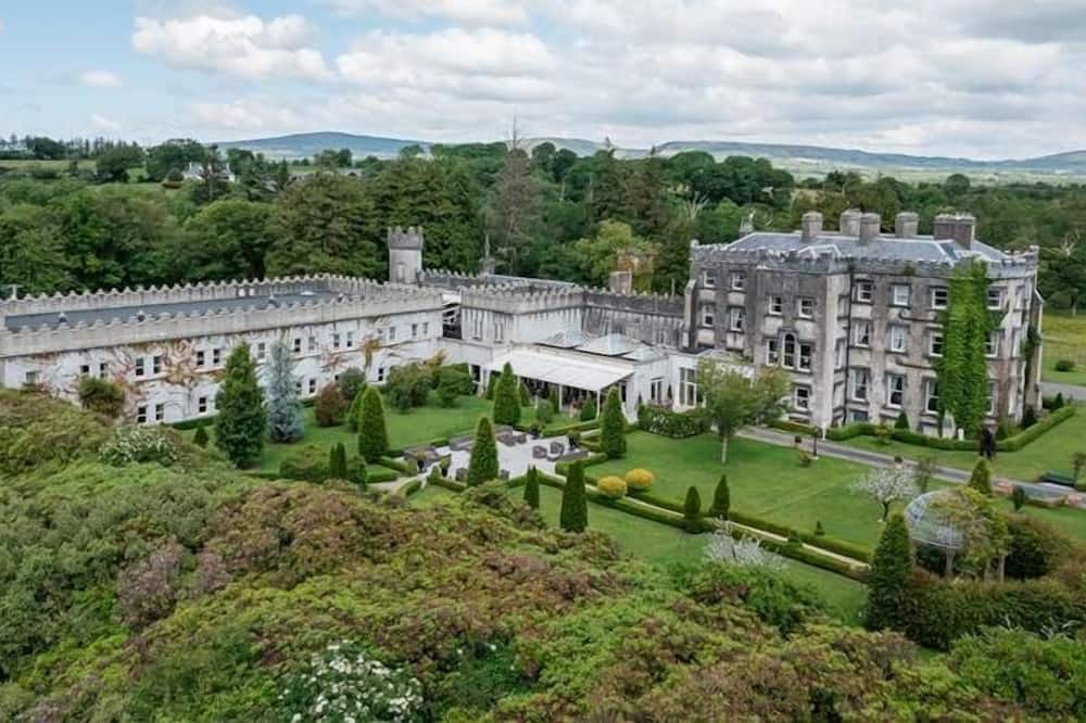 Ballyseede Castle