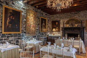 Free daily full breakfast