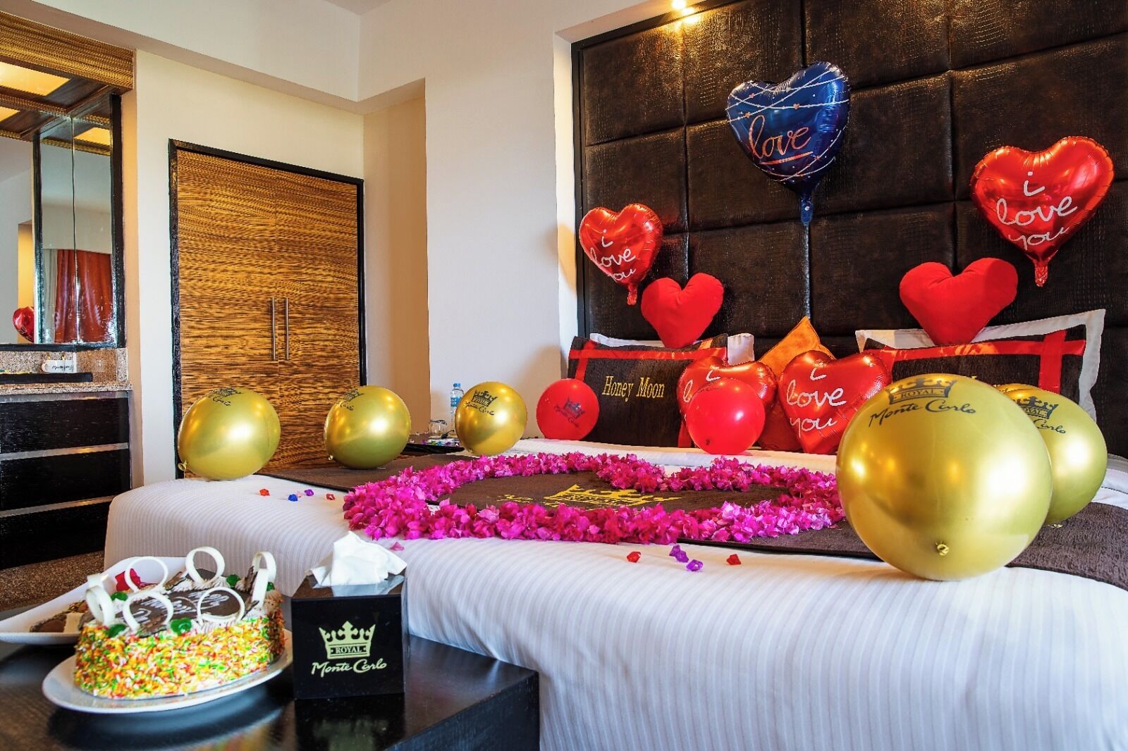Honeymoon Room, Sea View | Premium bedding, minibar, in-room safe, soundproofing