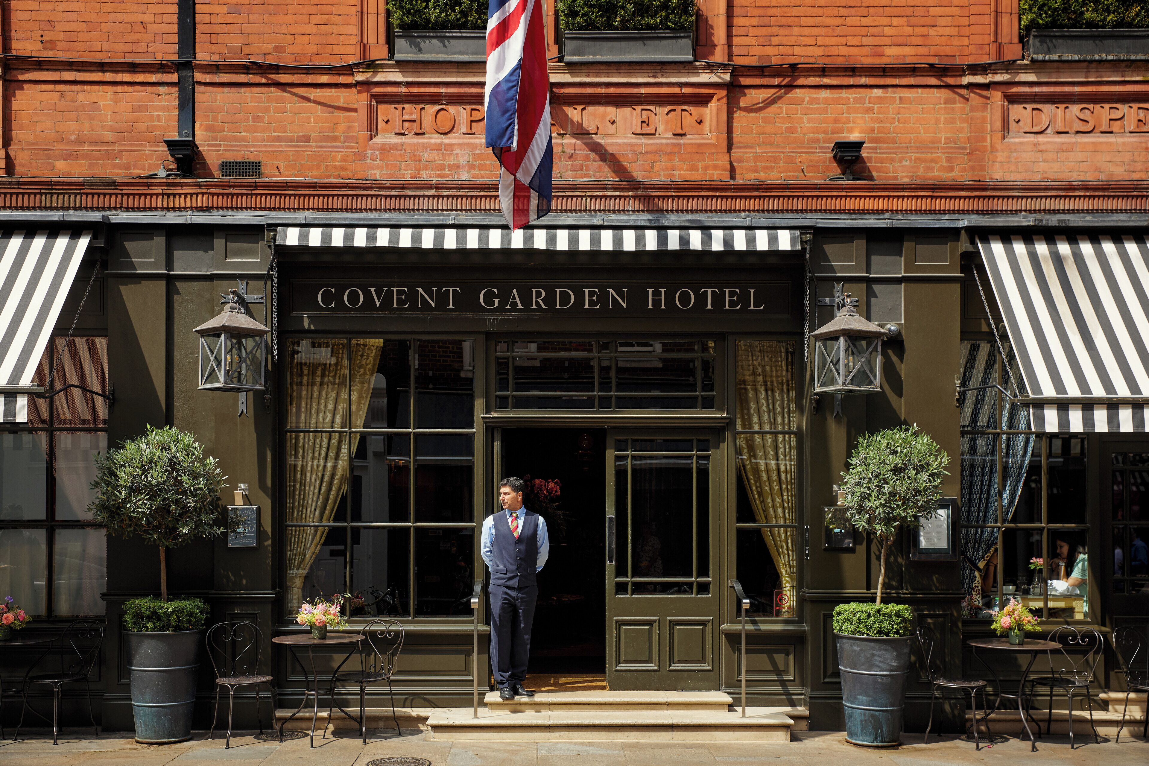 Entrée de l’hébergement