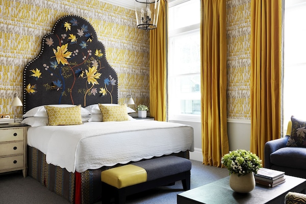 1 bedroom, premium bedding, minibar, in-room safe