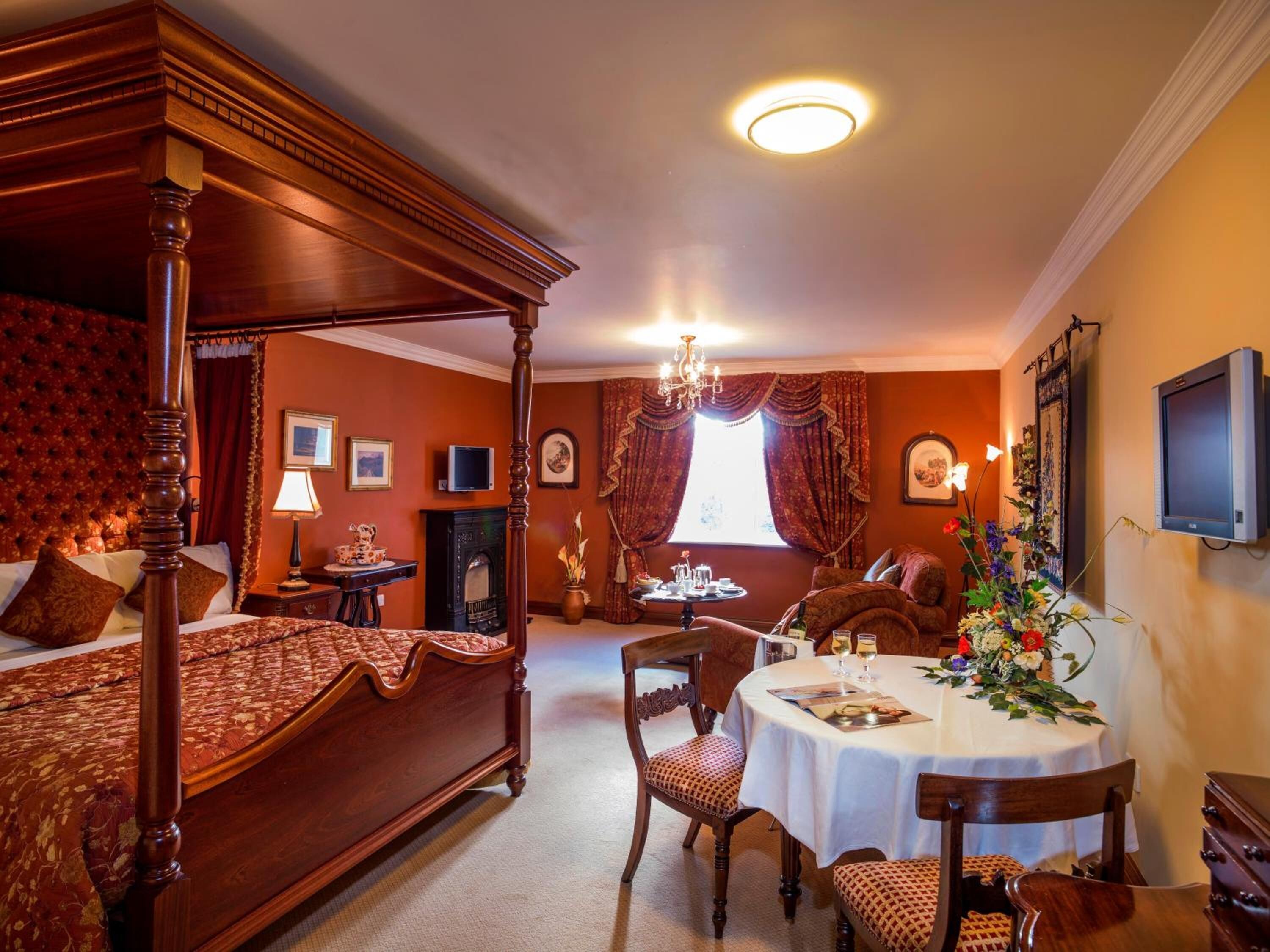 premium bedding, in-room safe, individually decorated