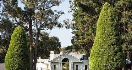 Lancemore Lindenderry Red Hill