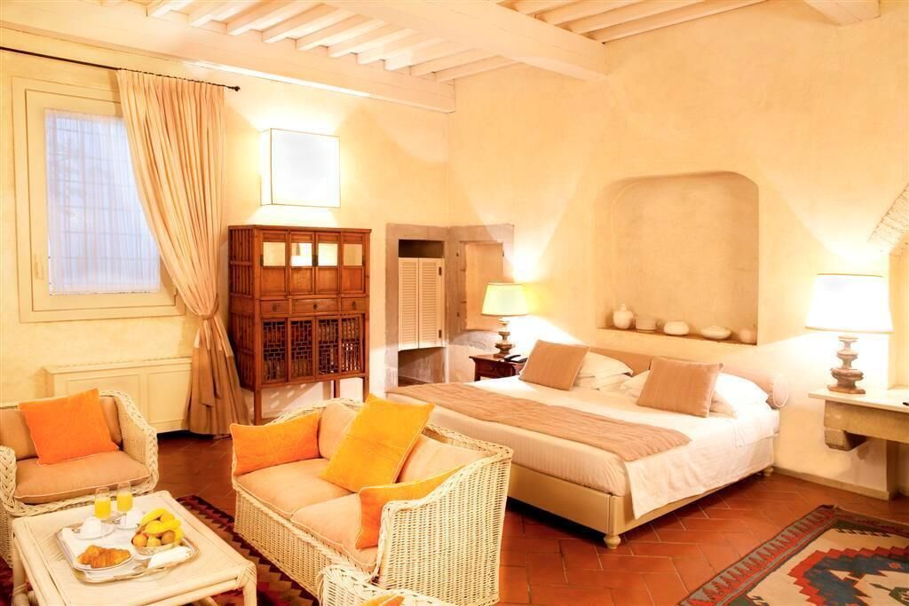 deluxe double or twin room | desk, free wifi, bed sheets