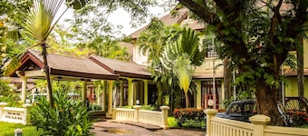 Settha Palace Hotel
