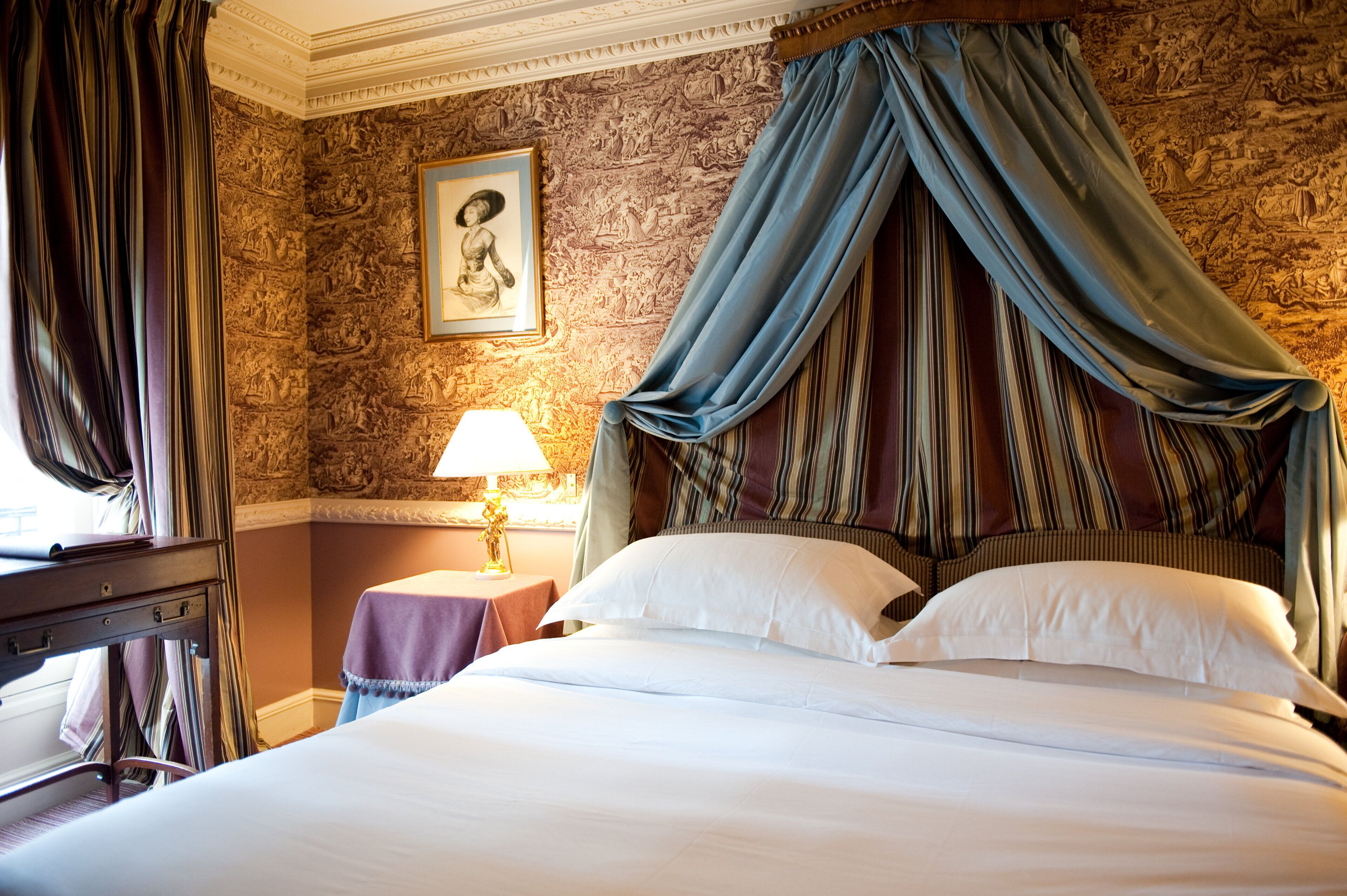 minibar, in-room safe, desk, soundproofing