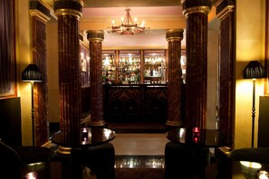 Bar (en la propiedad)