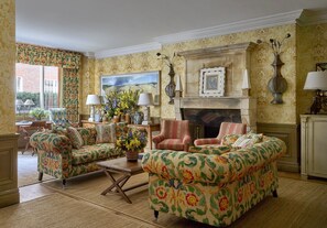 Flat-screen TV - Charlotte Street Hotel, Firmdale Hotels (London)