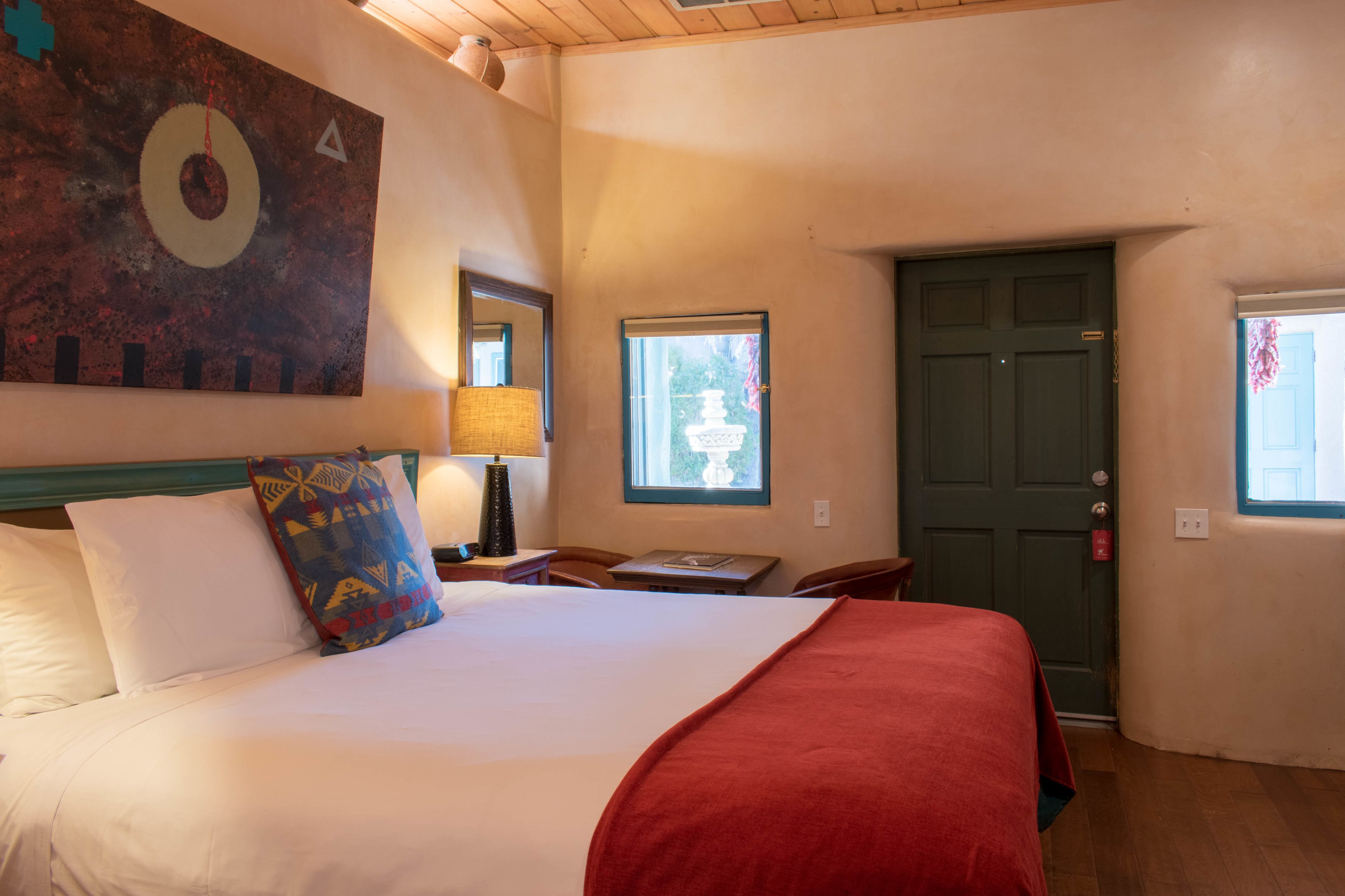 studio, 1 king bed, fireplace | premium bedding, iron/ironing board, free cots/infant beds