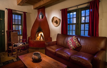 Standard Room, 1 Bedroom, Fireplace | Living room. Las Palomas