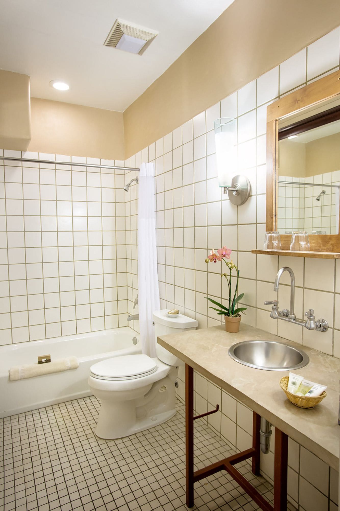 superior room, fireplace | premium bedding, iron/ironing board, free cots/infant beds