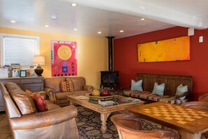 تلفزيون بشاشة مسطحة، مدفأة