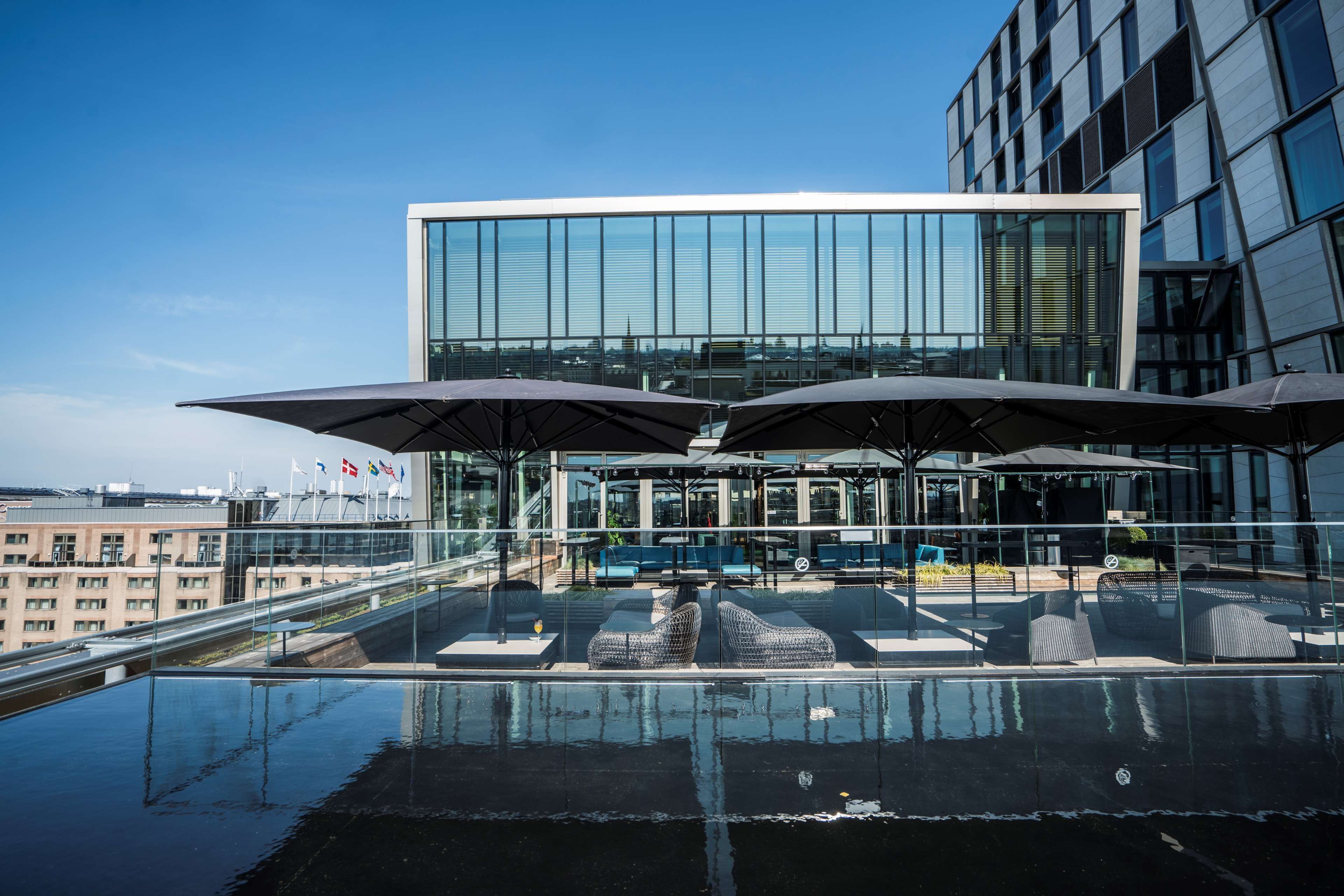 2 barer/lounger, bar på tagterrassen, lounge i lobbyen