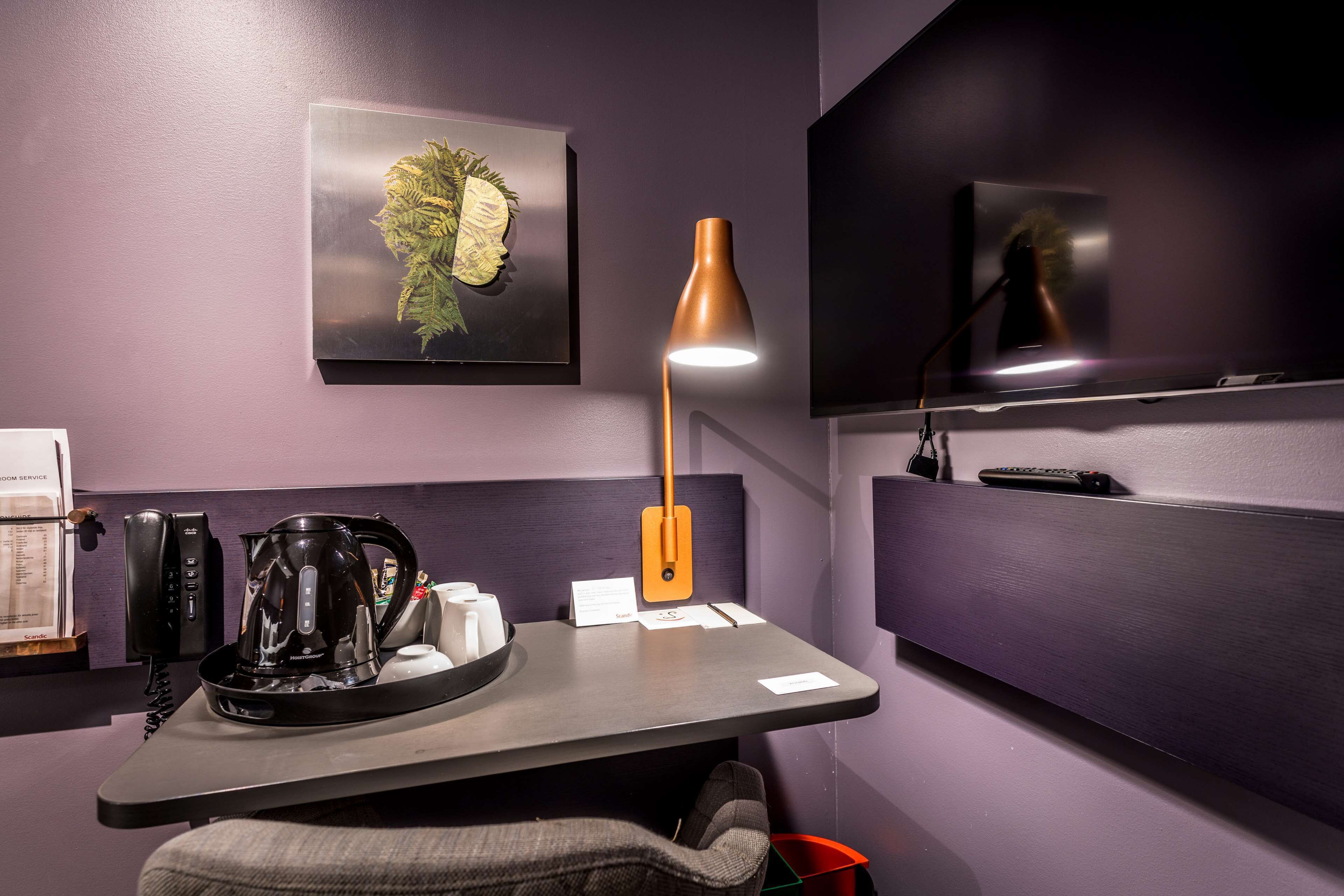 double room, 1 queen bed, no windows | in-room safe, free wifi, bed sheets