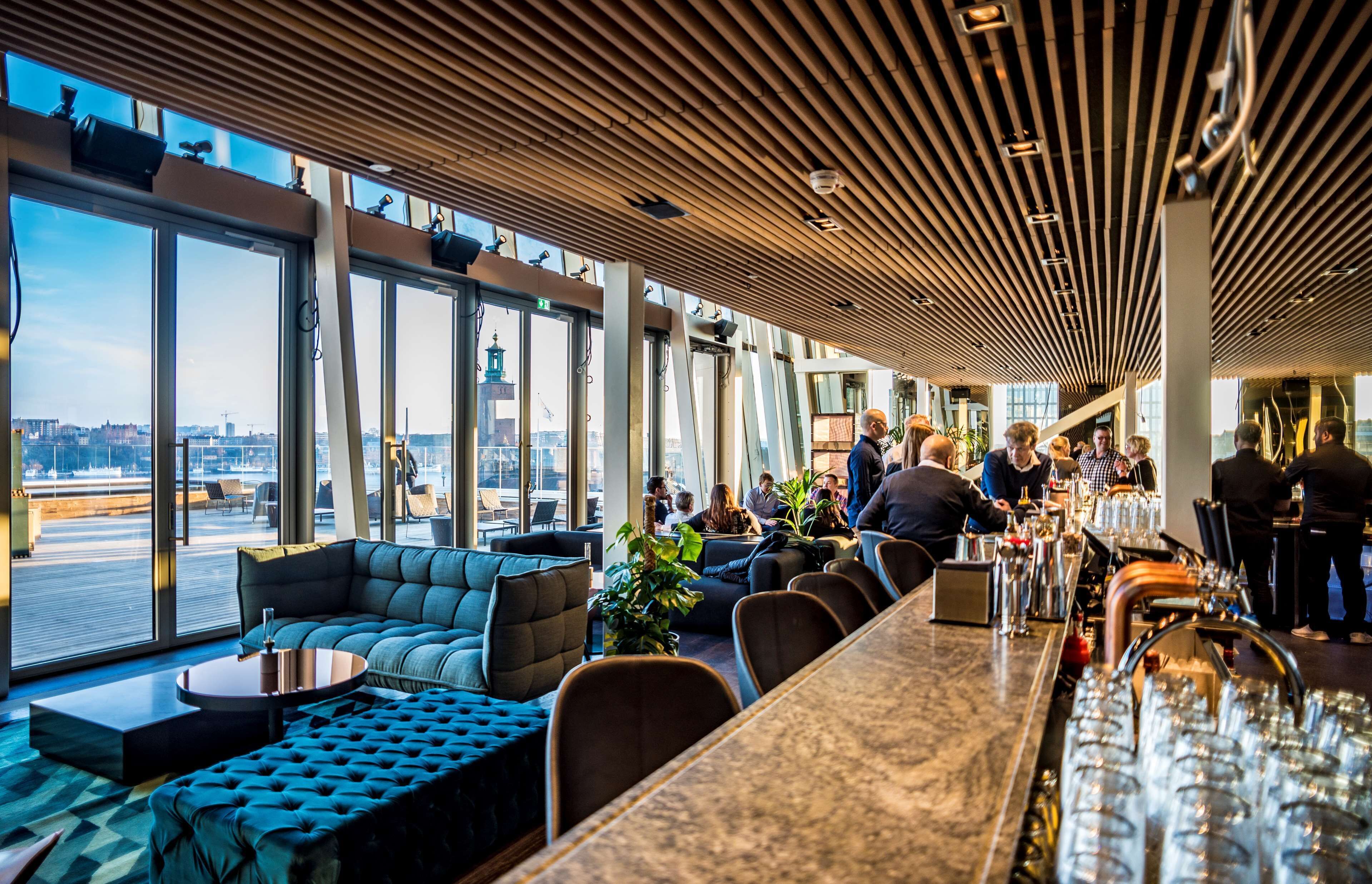 2 bars/lounges, bar met dakterras, lobbylounge