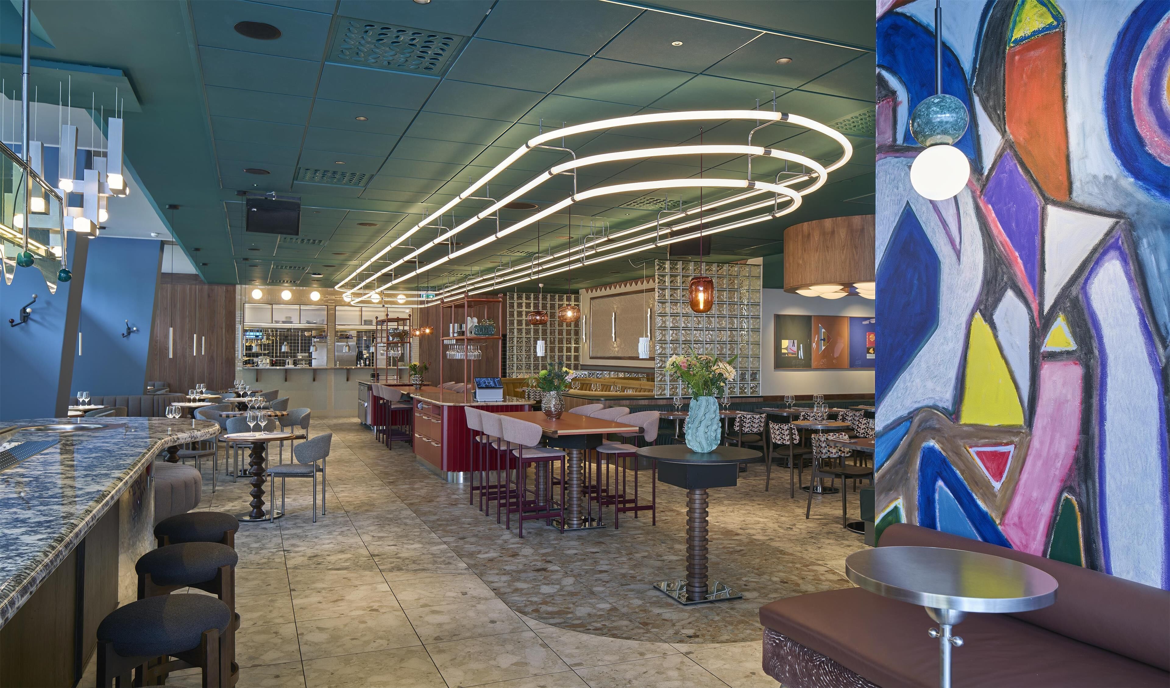 breakfast, lunch and dinner served