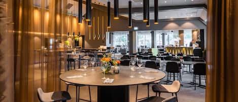 Breakfast, lunch, dinner served; Scandinavian cuisine