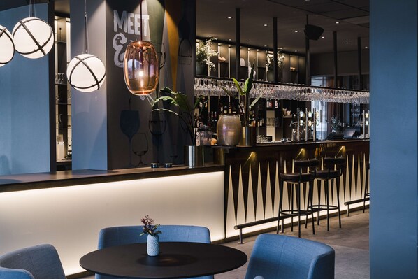 Bar (on property) - Scandic Opalen (Gothenburg)