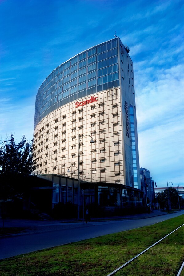 Front of property - Scandic Opalen (Gothenburg)