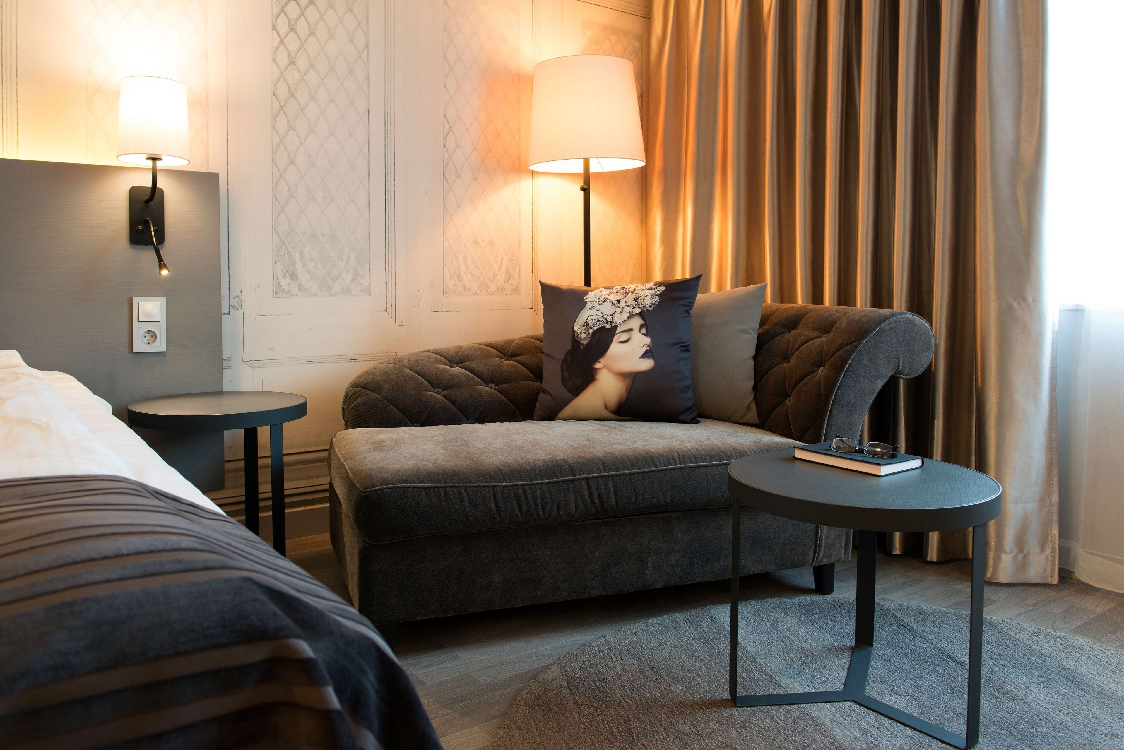 family room (four) | in-room safe, desk, iron/ironing board, free cots/infant beds