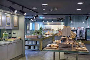 Daily buffet breakfast (SEK 229 per person)